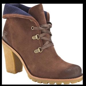 UGG Women's Brown Ankle Boots